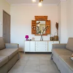 Isminis House